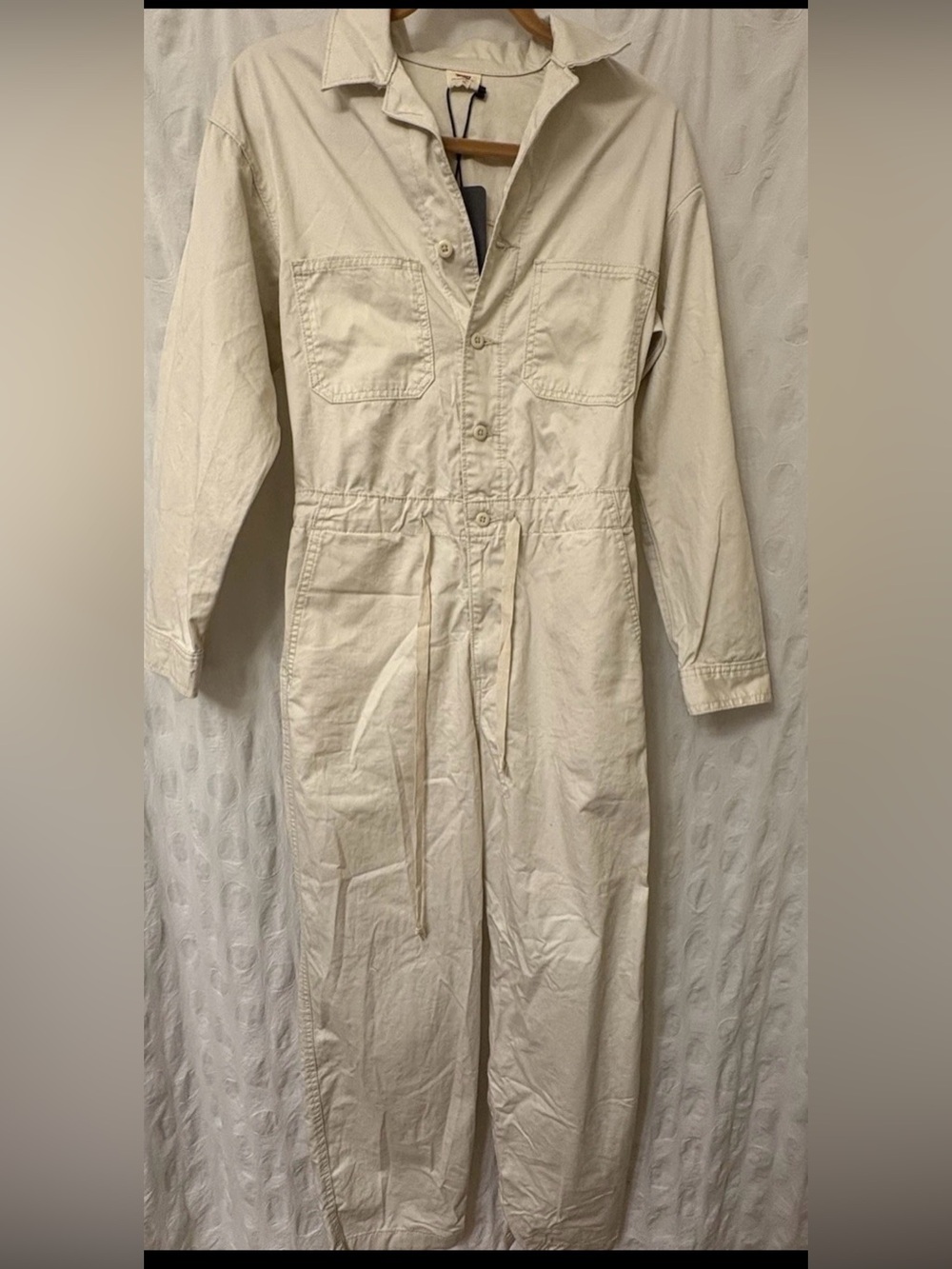 Levi’s women’s coveralls size XS. NWT.
